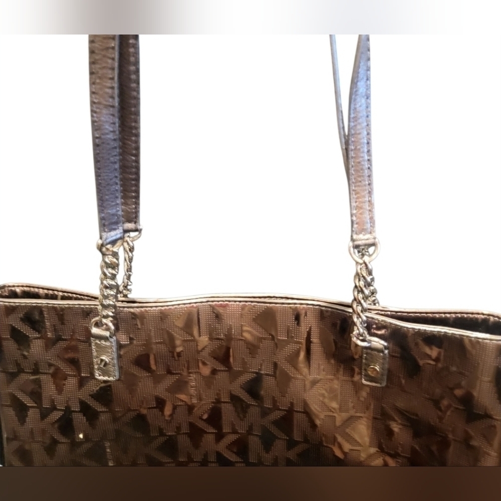 Michael Kors Silver Log Shoulder Bag With Chain Detail - Picture 3 of 10